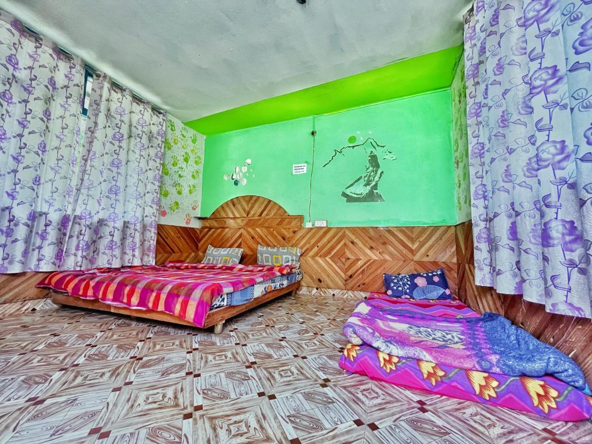 Memoir Homestay Kasol Esterno foto