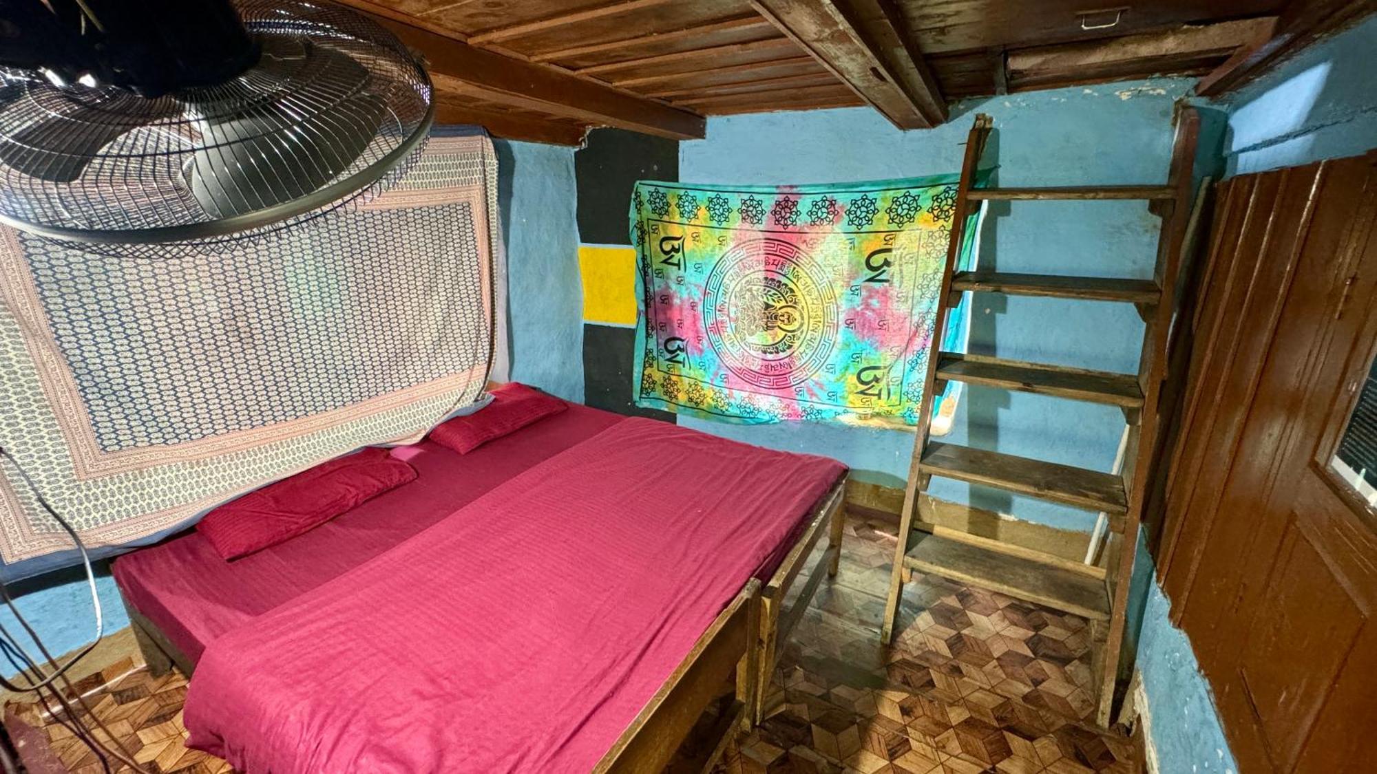 Memoir Homestay Kasol Esterno foto