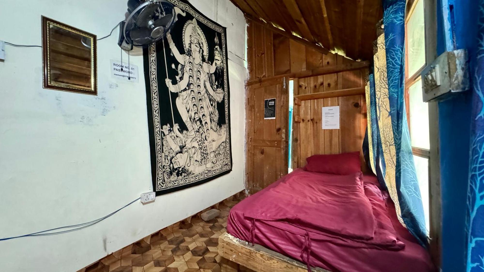 Memoir Homestay Kasol Esterno foto
